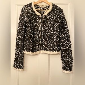 Beautiful and elegant short Italian knitting jacket.